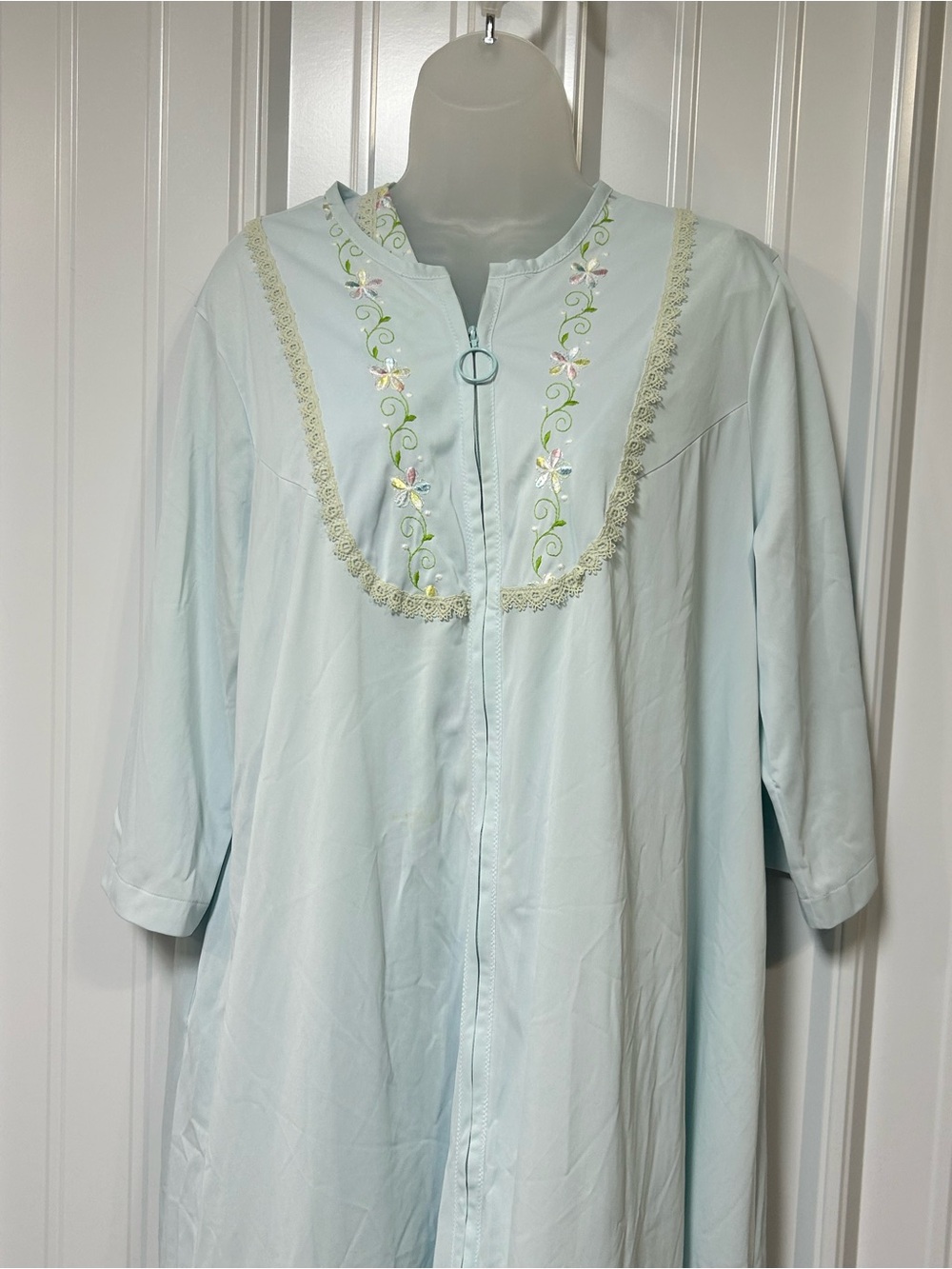 Women’s Light Blue Embroidered Zip-Front Nightgown